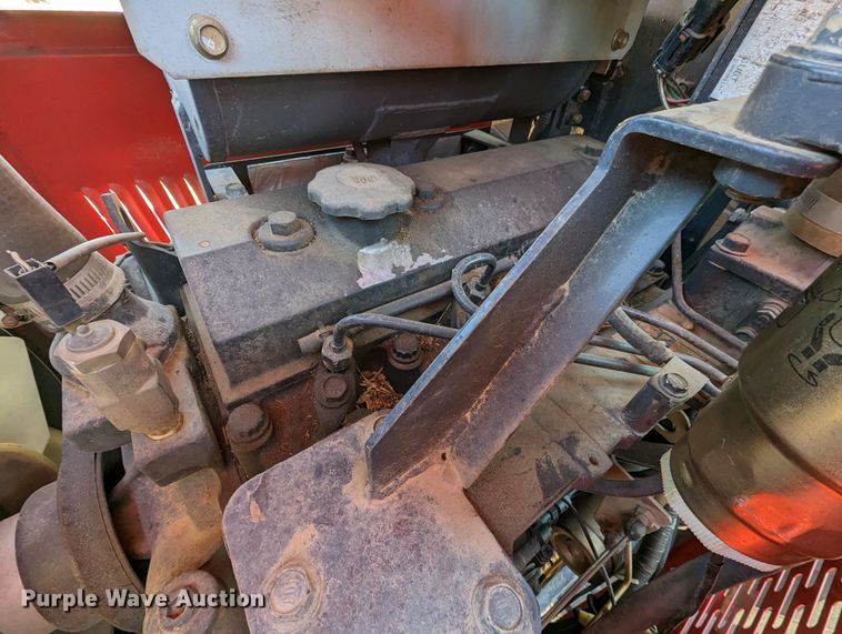 image for item LK9103 2006 Branson 6530R  MFWD tractor