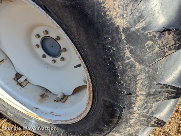 image for item LK9103 2006 Branson 6530R  MFWD tractor