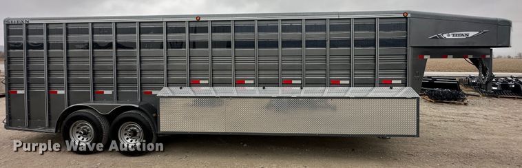 image for item LN9139 2017 Titan  livestock trailer