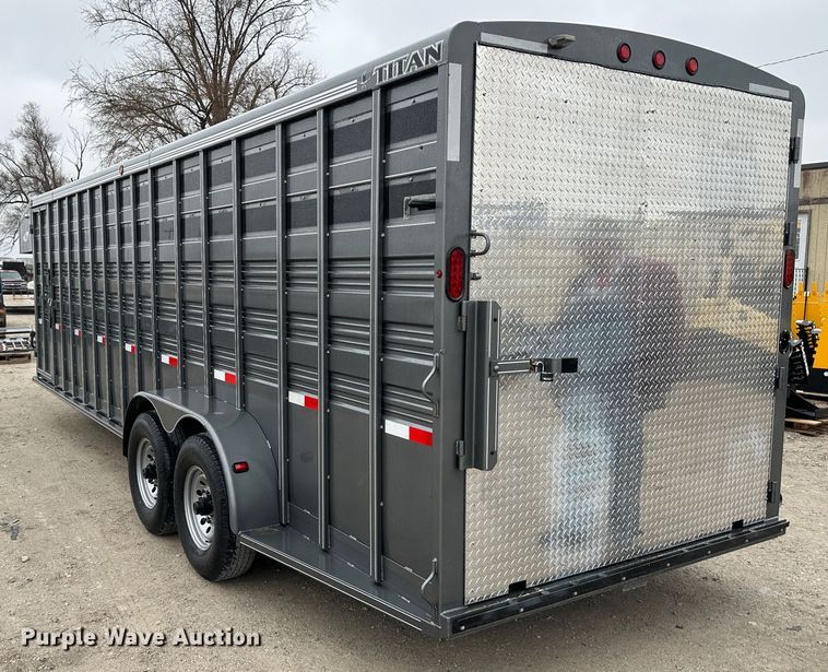 image for item LN9139 2017 Titan  livestock trailer