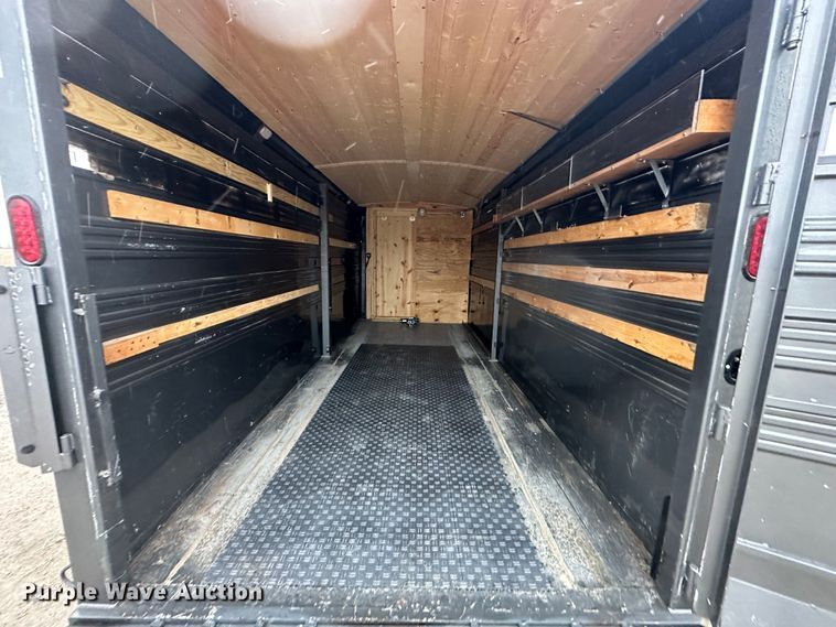 image for item LN9139 2017 Titan  livestock trailer