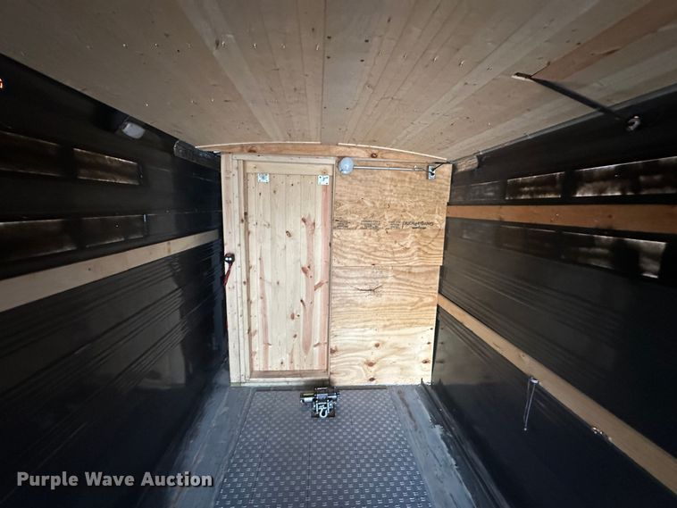 image for item LN9139 2017 Titan  livestock trailer