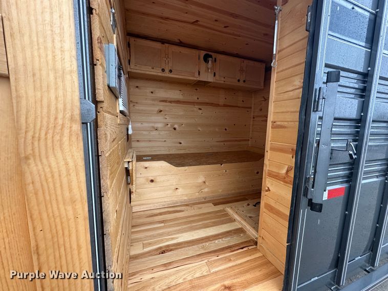 image for item LN9139 2017 Titan  livestock trailer