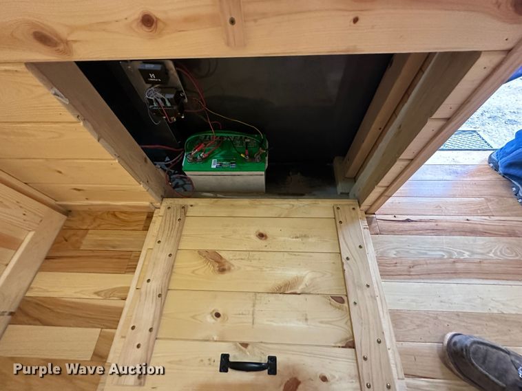 image for item LN9139 2017 Titan  livestock trailer