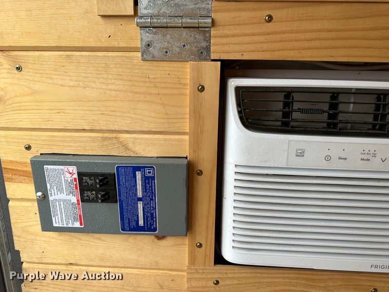 image for item LN9139 2017 Titan  livestock trailer