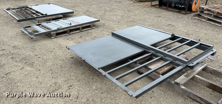 image for item LN9140 Livestock trailer gate