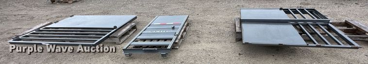 image for item LN9140 Livestock trailer gate