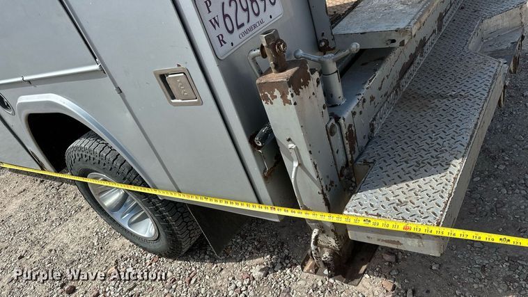 image for item LN9293 2012 GMC Sierra 3500HD  Ext. Cab utility bed pickup truck