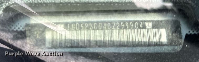 image for item LN9293 2012 GMC Sierra 3500HD  Ext. Cab utility bed pickup truck