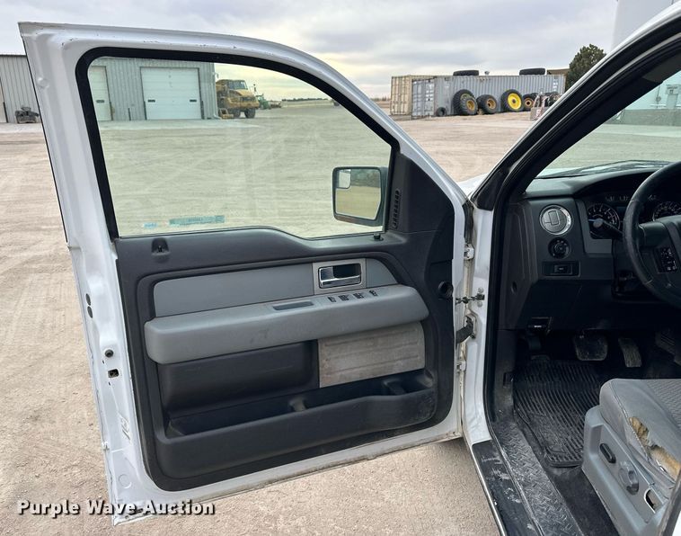 image for item LN9308 2011 Ford F150  Ext. Cab pickup truck