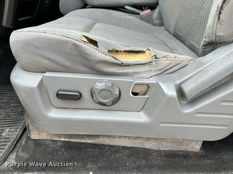 image for item LN9308 2011 Ford F150  Ext. Cab pickup truck