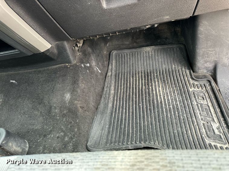 image for item LN9308 2011 Ford F150  Ext. Cab pickup truck