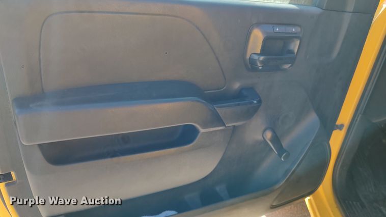 image for item LP9180 2015 Chevrolet Silverado 3500HD  utility bed pickup truck