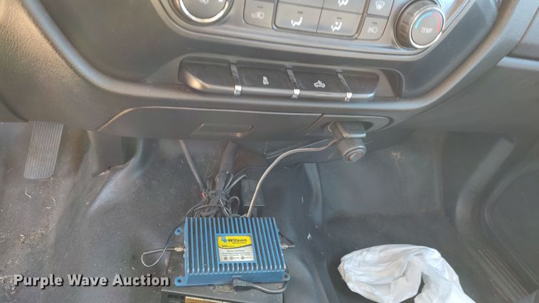 image for item LP9180 2015 Chevrolet Silverado 3500HD  utility bed pickup truck