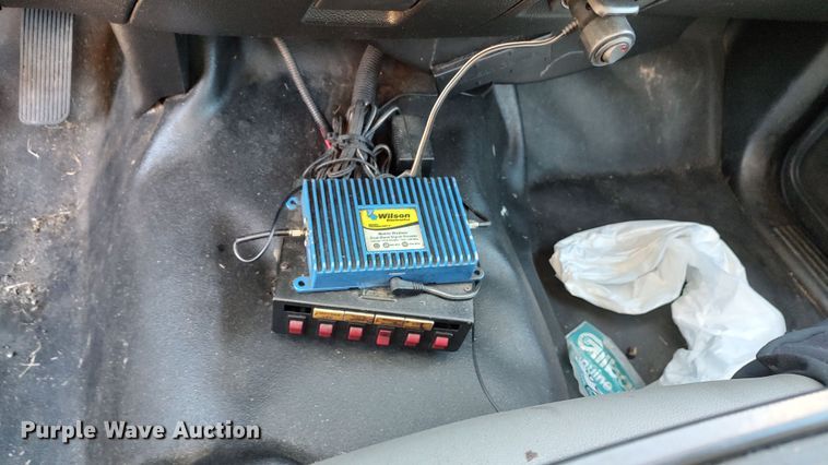 image for item LP9180 2015 Chevrolet Silverado 3500HD  utility bed pickup truck