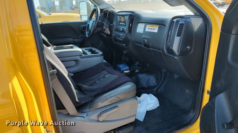 image for item LP9180 2015 Chevrolet Silverado 3500HD  utility bed pickup truck