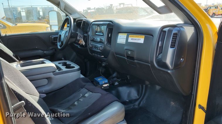 image for item LP9180 2015 Chevrolet Silverado 3500HD  utility bed pickup truck