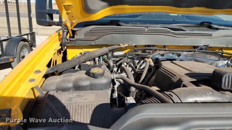 image for item LP9180 2015 Chevrolet Silverado 3500HD  utility bed pickup truck