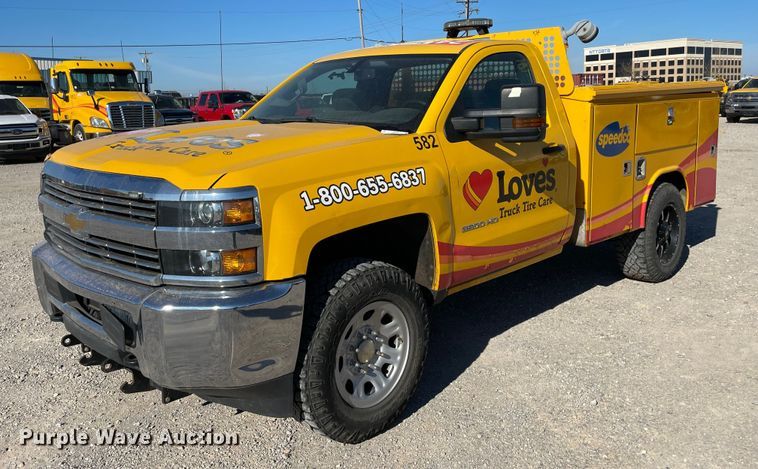 image for item LP9186 2017 Chevrolet Silverado 3500HD  utility bed pickup truck