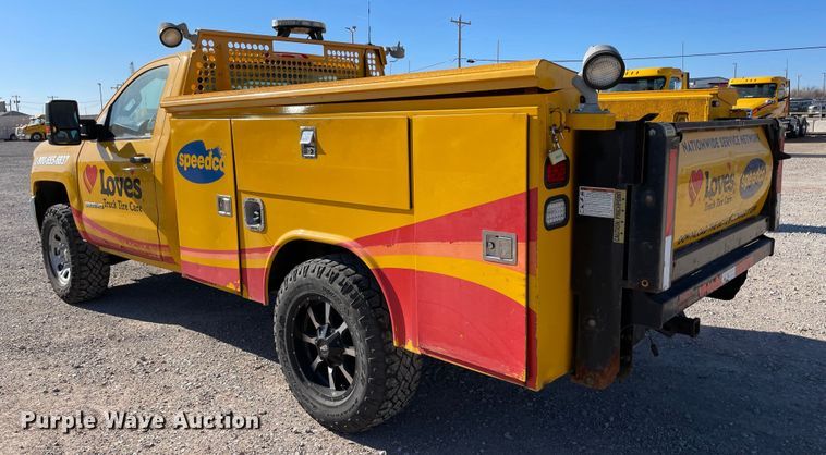 image for item LP9186 2017 Chevrolet Silverado 3500HD  utility bed pickup truck