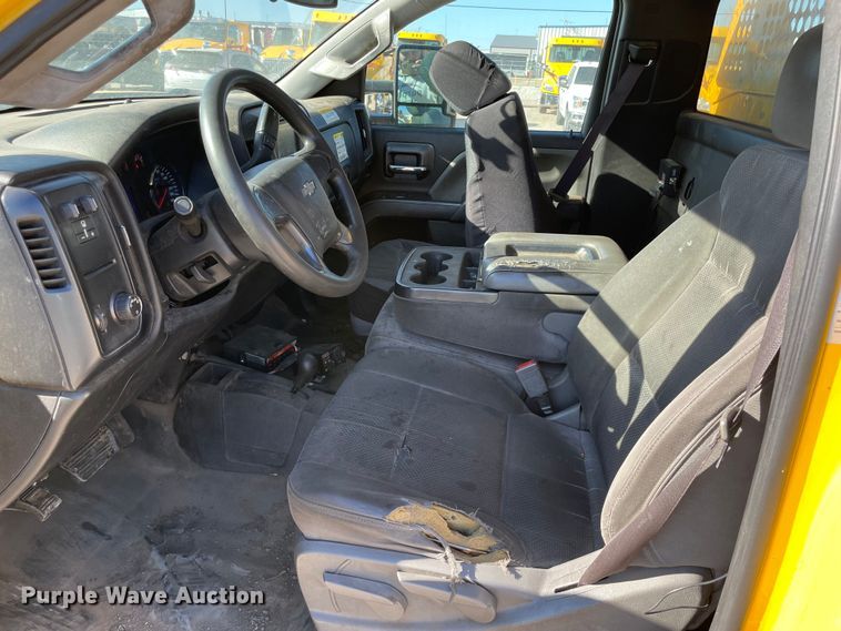 image for item LP9186 2017 Chevrolet Silverado 3500HD  utility bed pickup truck