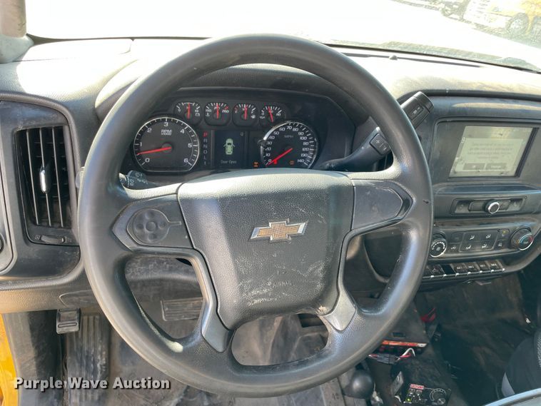 image for item LP9186 2017 Chevrolet Silverado 3500HD  utility bed pickup truck