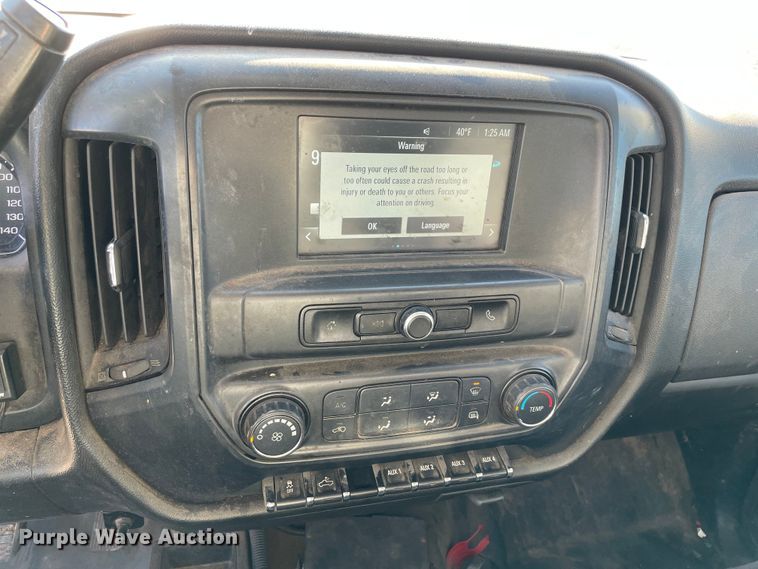 image for item LP9186 2017 Chevrolet Silverado 3500HD  utility bed pickup truck