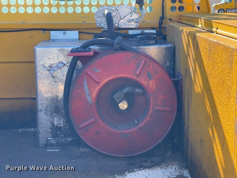 image for item LP9186 2017 Chevrolet Silverado 3500HD  utility bed pickup truck