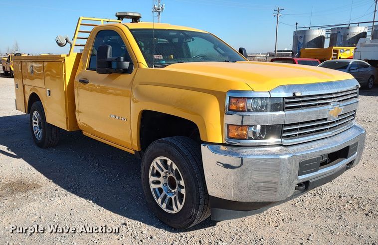 image for item LP9190 2015 Chevrolet Silverado 3500HD  utility bed pickup truck
