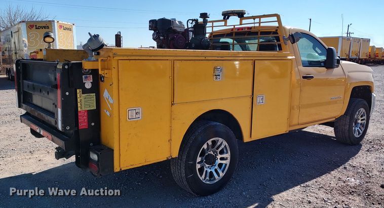 image for item LP9190 2015 Chevrolet Silverado 3500HD  utility bed pickup truck