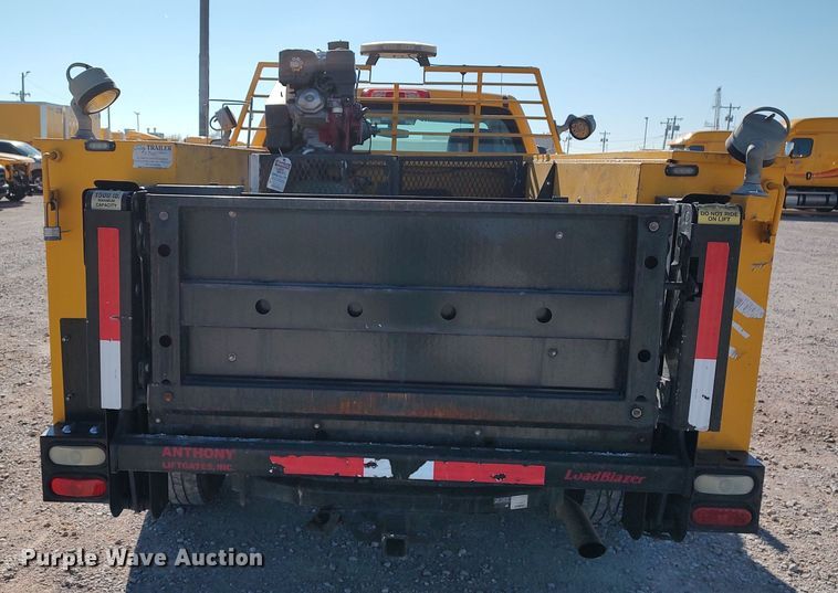 image for item LP9190 2015 Chevrolet Silverado 3500HD  utility bed pickup truck