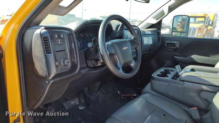 image for item LP9190 2015 Chevrolet Silverado 3500HD  utility bed pickup truck