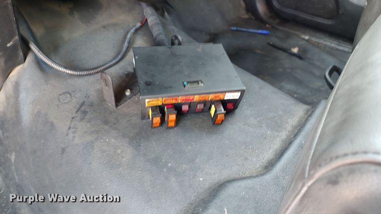 image for item LP9190 2015 Chevrolet Silverado 3500HD  utility bed pickup truck