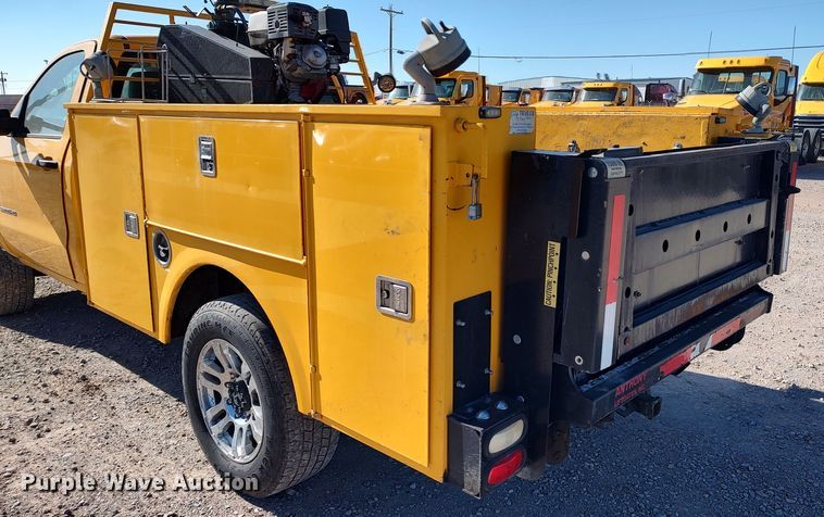 image for item LP9190 2015 Chevrolet Silverado 3500HD  utility bed pickup truck