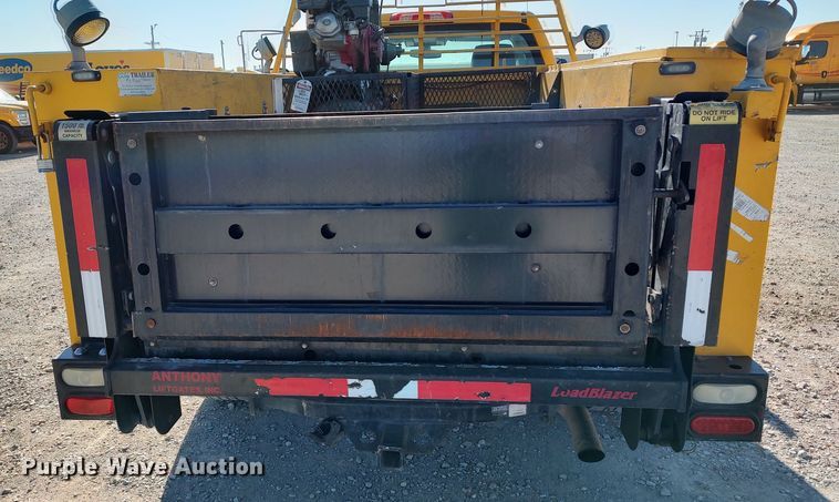 image for item LP9190 2015 Chevrolet Silverado 3500HD  utility bed pickup truck