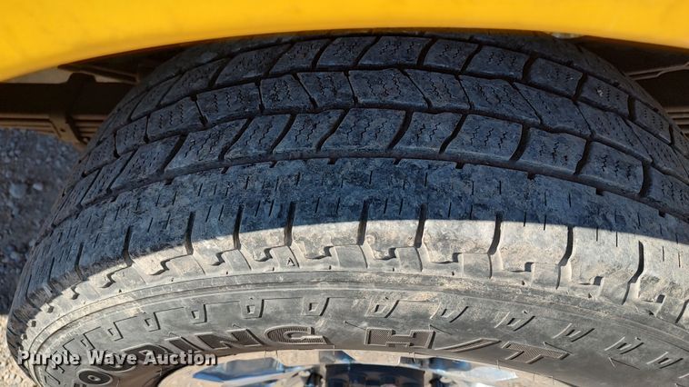 image for item LP9190 2015 Chevrolet Silverado 3500HD  utility bed pickup truck