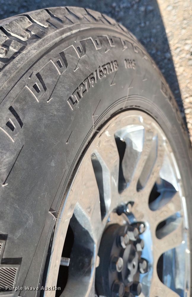 image for item LP9190 2015 Chevrolet Silverado 3500HD  utility bed pickup truck