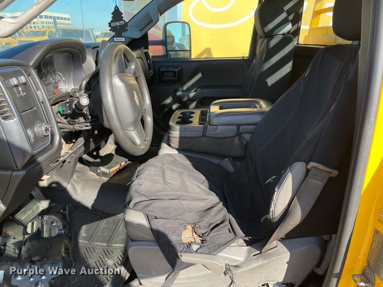 image for item LP9193 2015 Chevrolet Silverado 3500HD  utility bed pickup truck