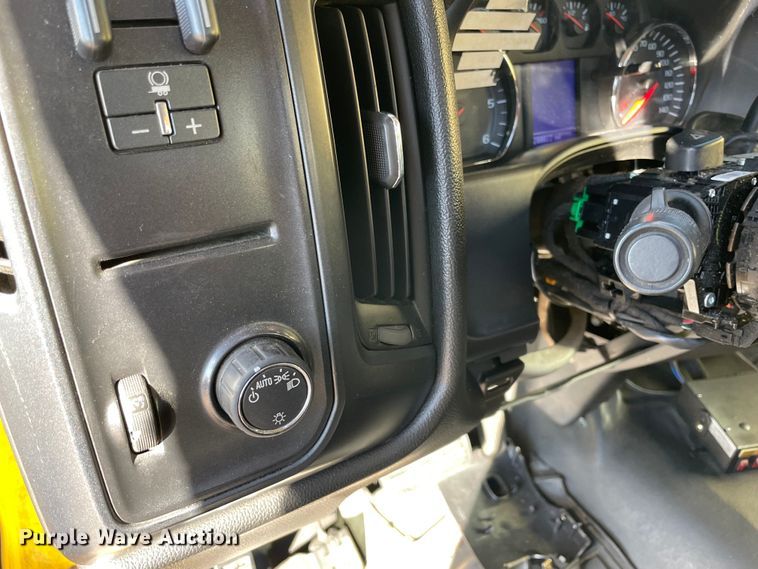 image for item LP9193 2015 Chevrolet Silverado 3500HD  utility bed pickup truck