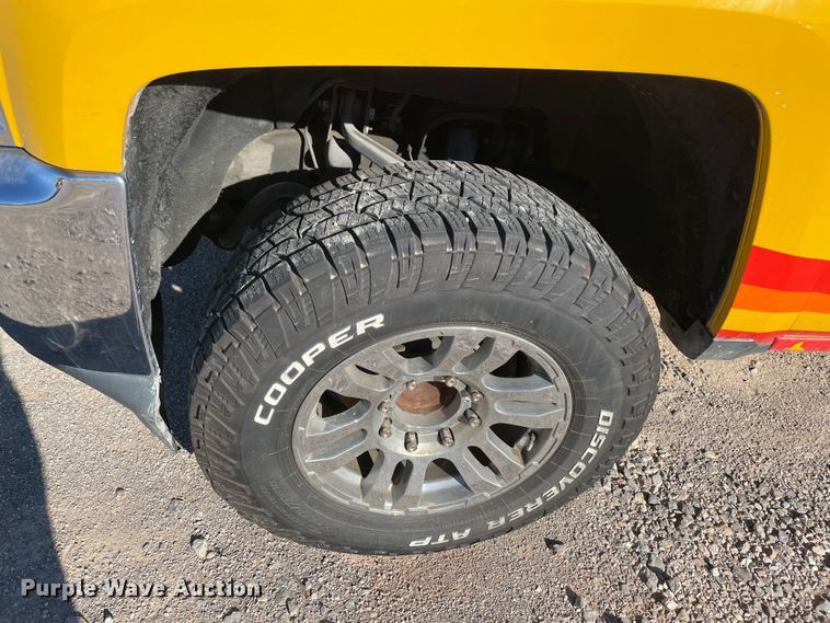 image for item LP9193 2015 Chevrolet Silverado 3500HD  utility bed pickup truck