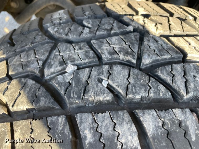 image for item LP9193 2015 Chevrolet Silverado 3500HD  utility bed pickup truck