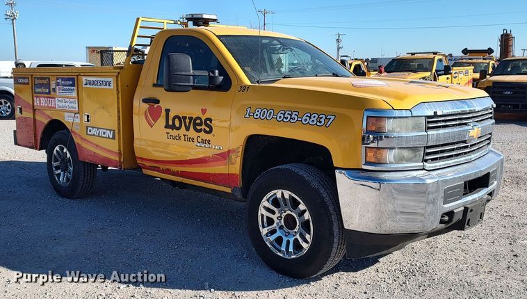 image for item LP9196 2015 Chevrolet Silverado 3500HD  utility bed pickup truck