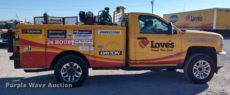 image for item LP9196 2015 Chevrolet Silverado 3500HD  utility bed pickup truck