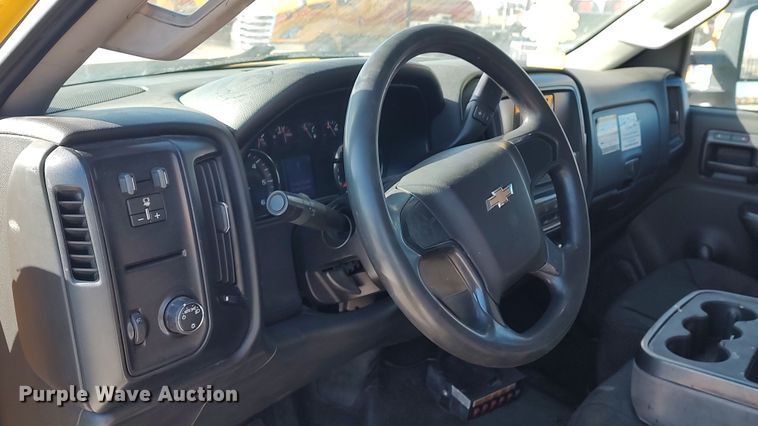 image for item LP9196 2015 Chevrolet Silverado 3500HD  utility bed pickup truck