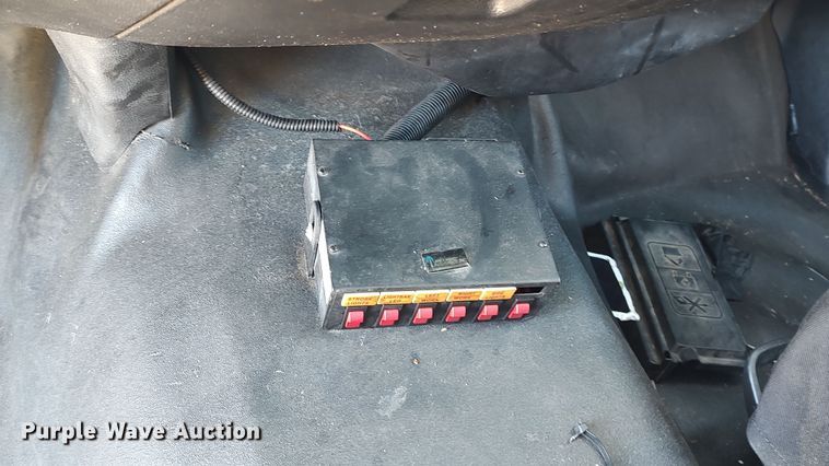 image for item LP9196 2015 Chevrolet Silverado 3500HD  utility bed pickup truck