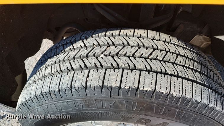 image for item LP9196 2015 Chevrolet Silverado 3500HD  utility bed pickup truck