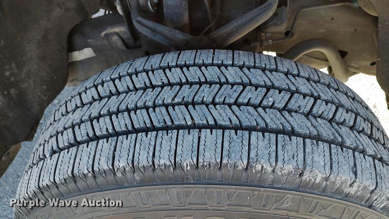 image for item LP9196 2015 Chevrolet Silverado 3500HD  utility bed pickup truck