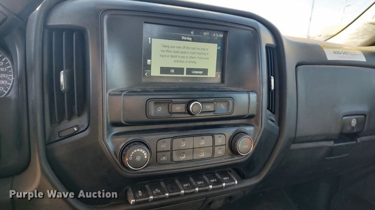 image for item LP9199 2018 Chevrolet Silverado 3500HD  utility bed pickup truck