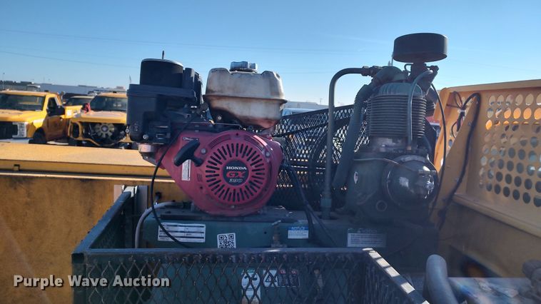 image for item LP9199 2018 Chevrolet Silverado 3500HD  utility bed pickup truck