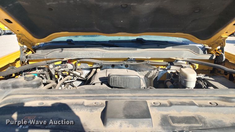 image for item LP9199 2018 Chevrolet Silverado 3500HD  utility bed pickup truck